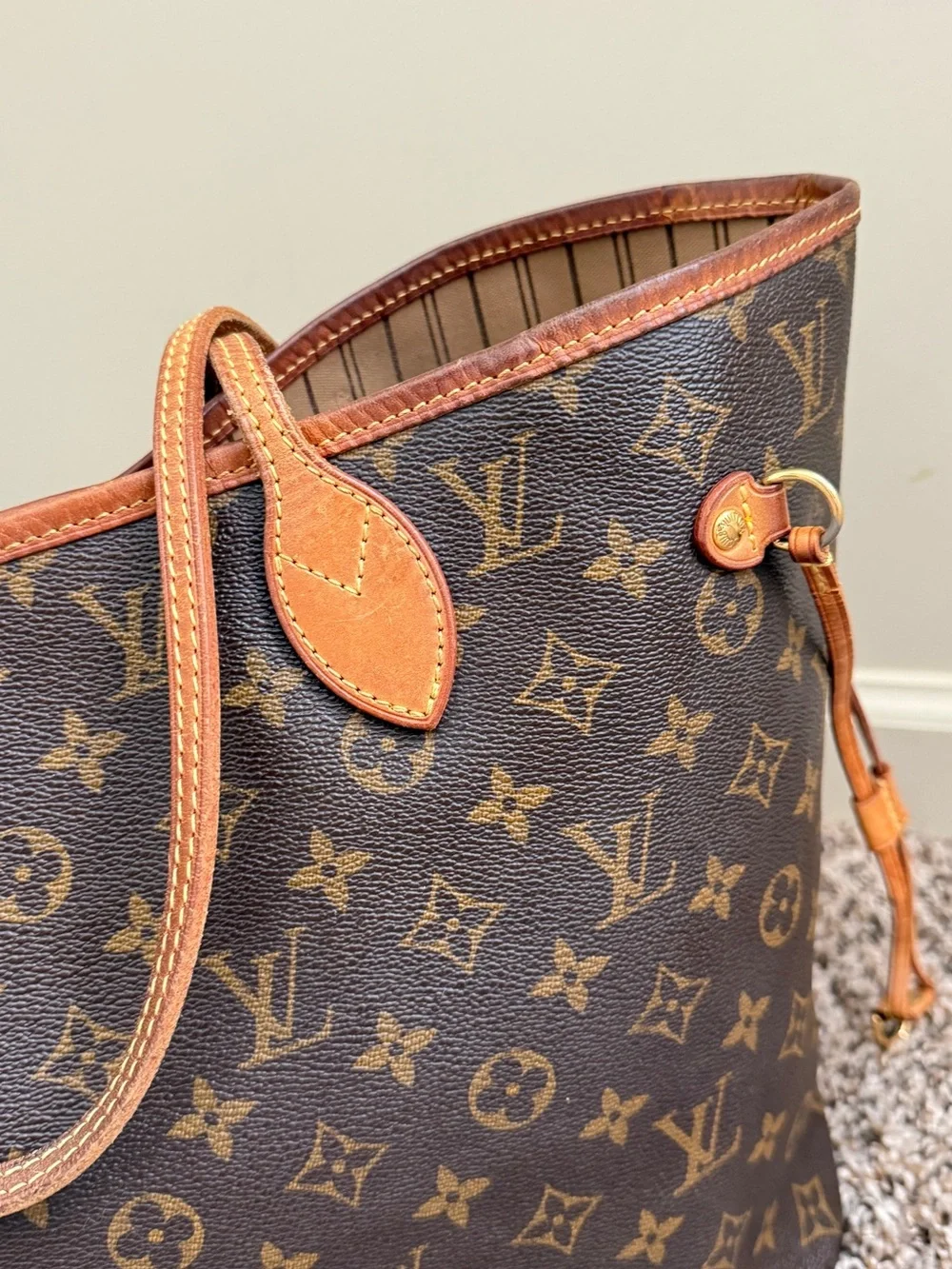 Authentic Louis Vuitton Neverfull MM Monogram Canvas